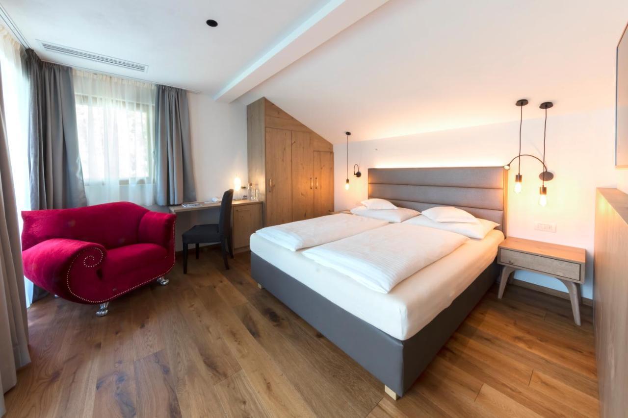 Hotel Schlosswirt Scena Esterno foto