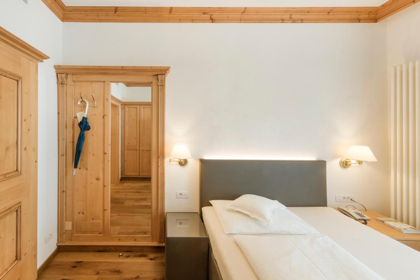 Hotel Schlosswirt Scena Esterno foto