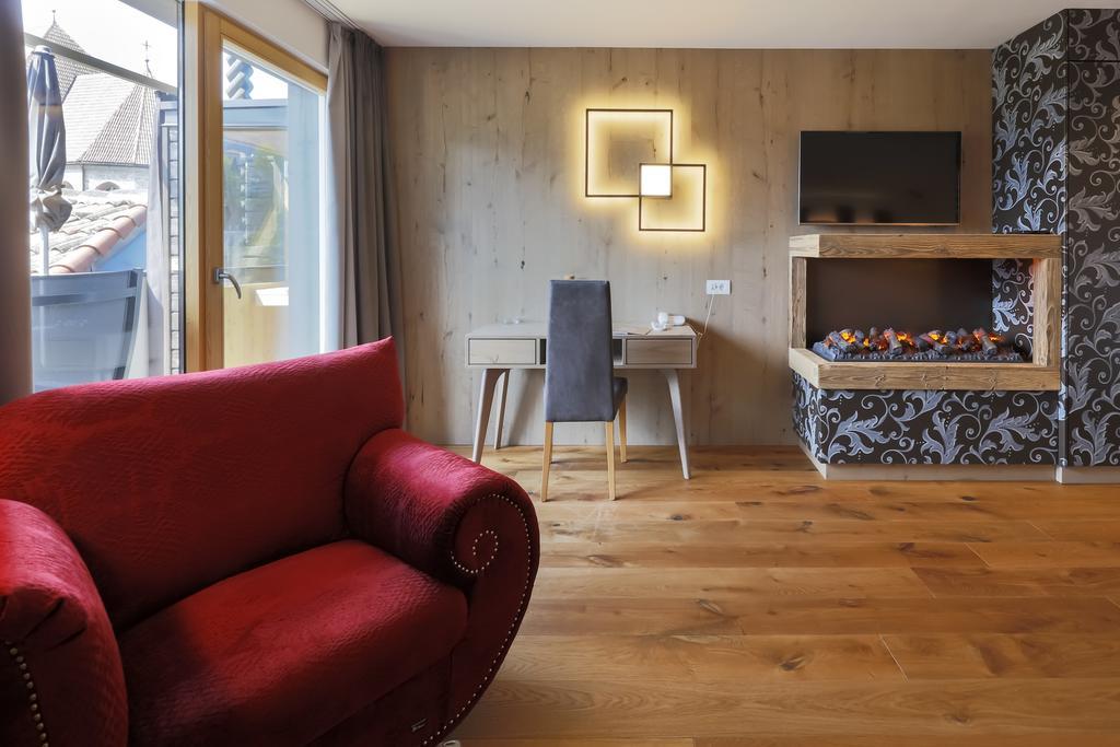 Hotel Schlosswirt Scena Esterno foto