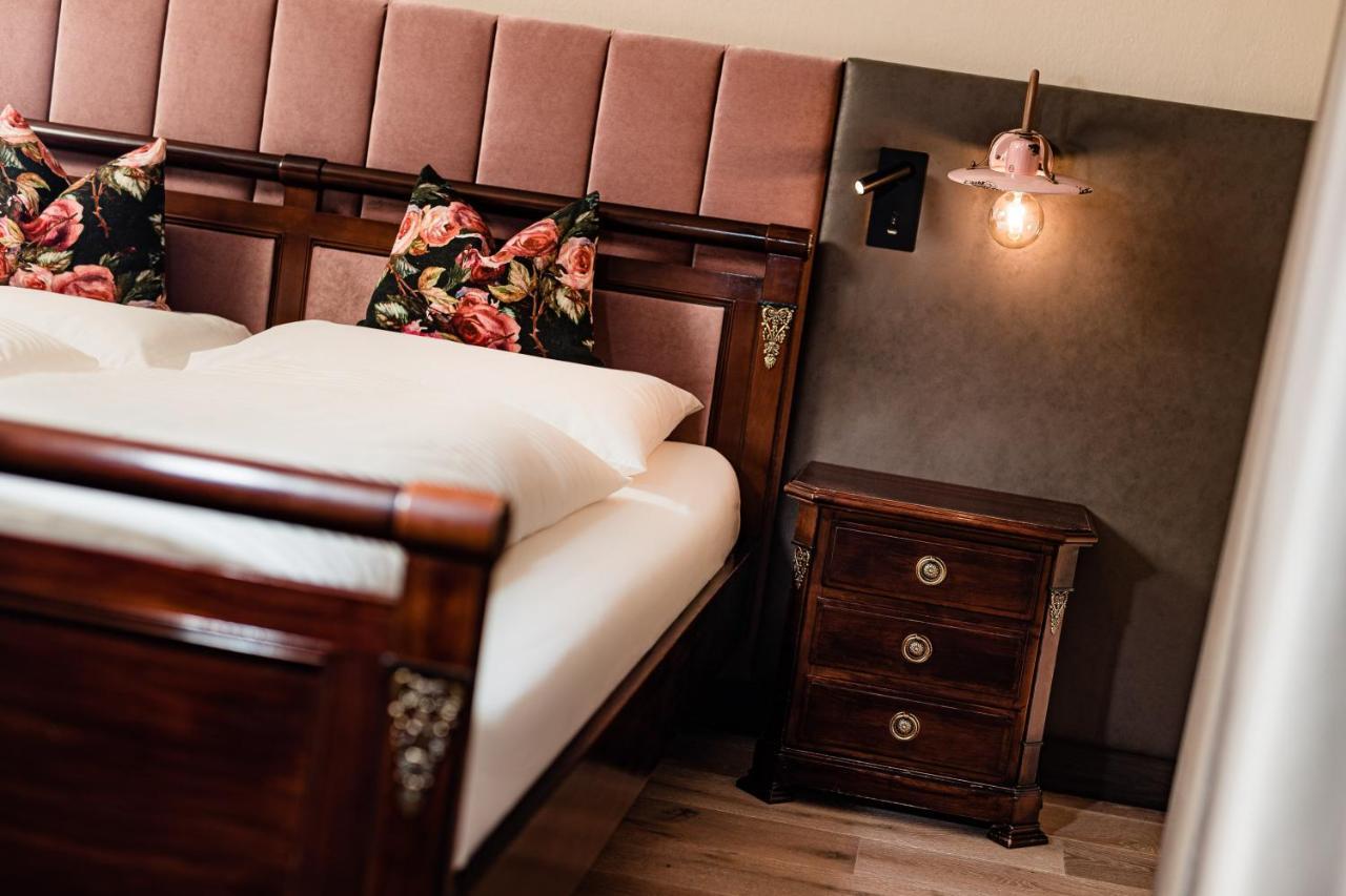 Hotel Schlosswirt Scena Esterno foto
